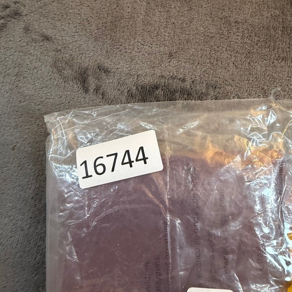 Gymshark Seamless Sports Bra Mauve Pink V Neck Womens Small Workout Athleisure - Picture 6 of 6